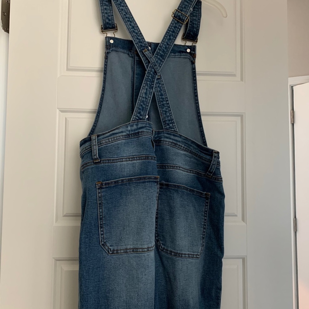Overalls - Picture 4 of 7